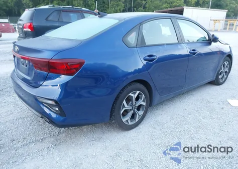 2021 Kia Forte Lxs из США, поврежденный, VIN 3KPF24AD0ME262840
